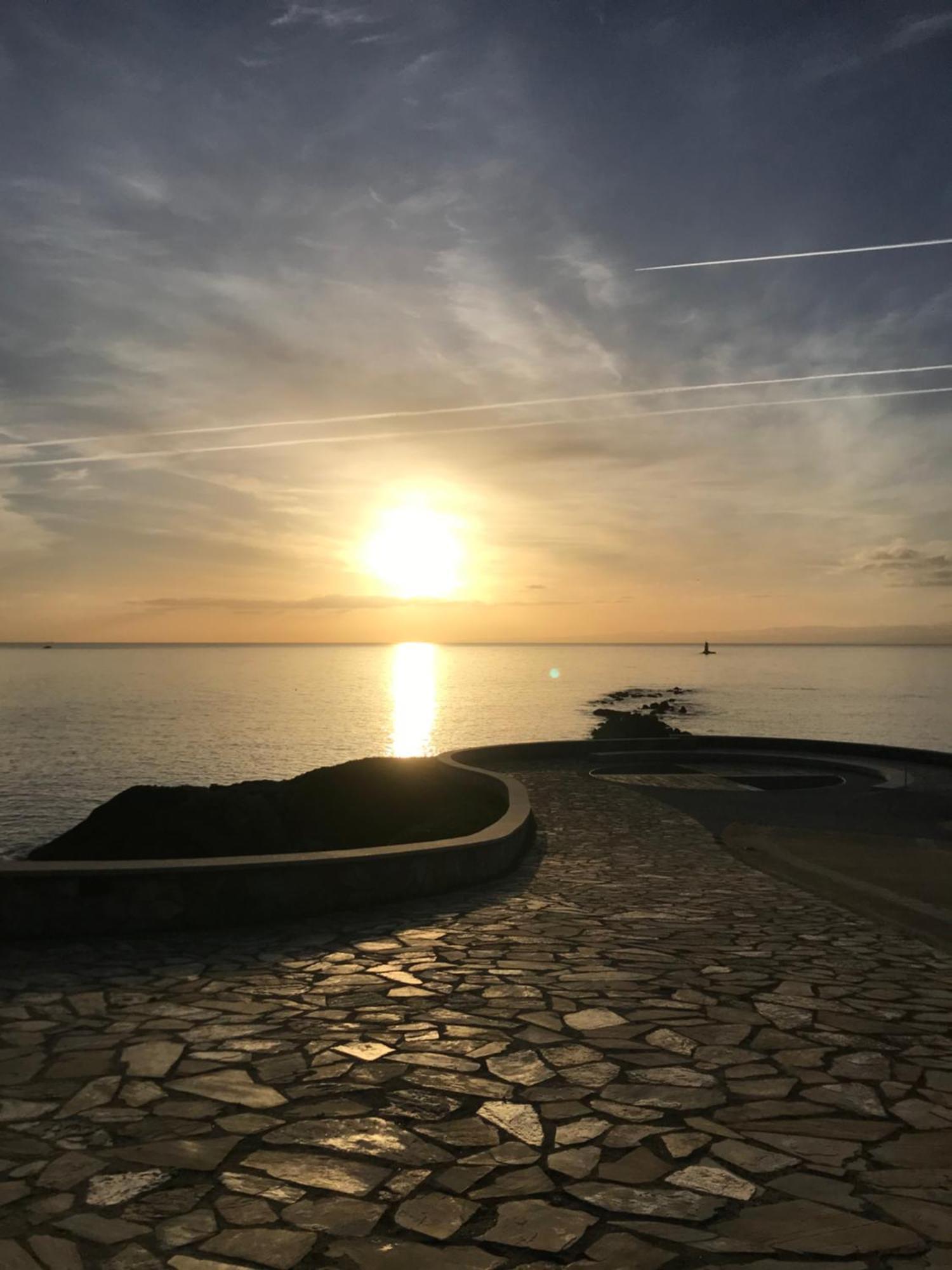 Apartamento A Pie De Playa La Pepa Burela Екстериор снимка
